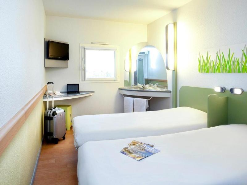 Ibis Budget Carcassonne La Cite Exterior foto