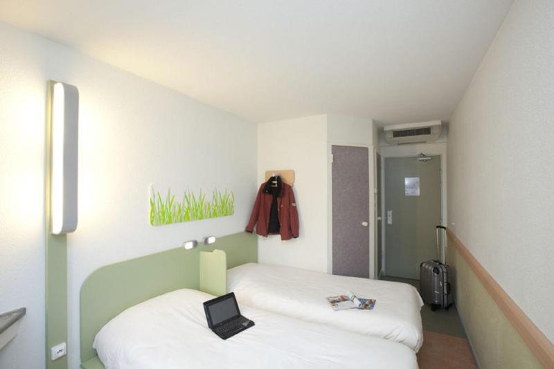 Ibis Budget Carcassonne La Cite Exterior foto